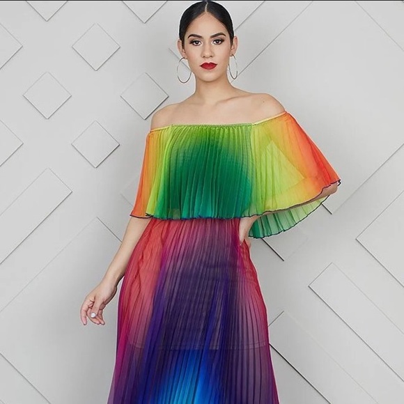Rainbow maxi pleated dress - Picture 2 of 3